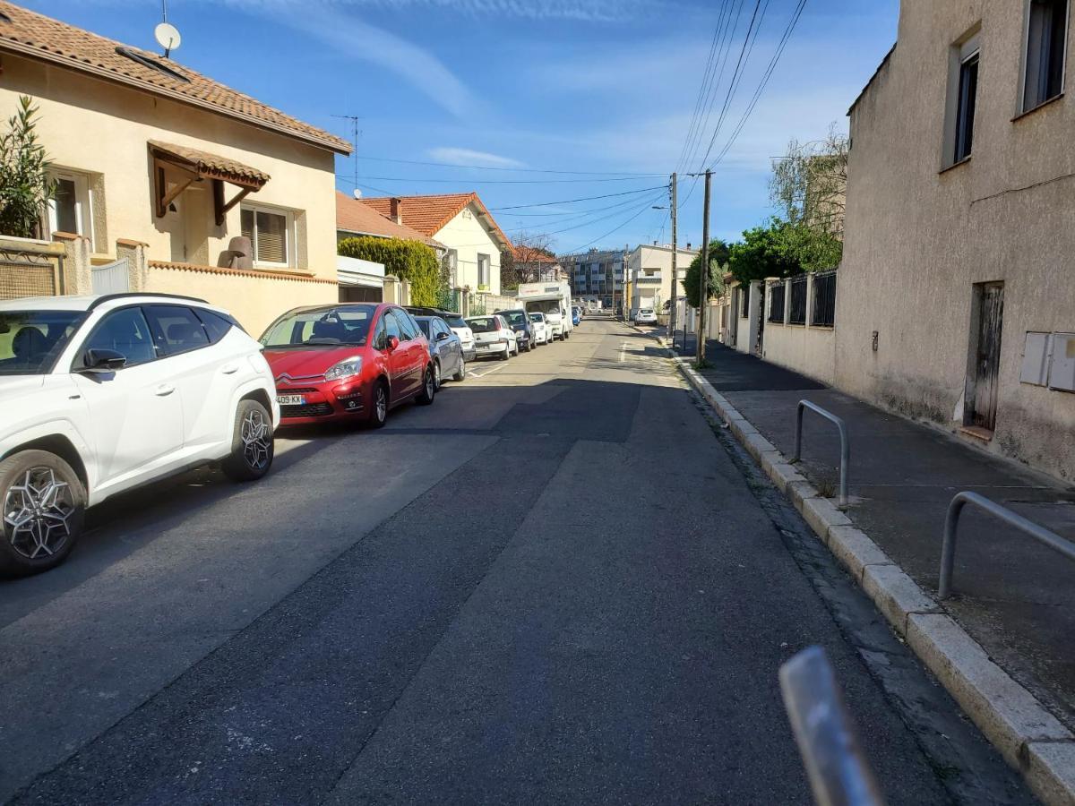 Le Grenier, Climatisation Terrasse Wi-Fi Netflix 15 Mn Coeur De Ville بزييه المظهر الخارجي الصورة